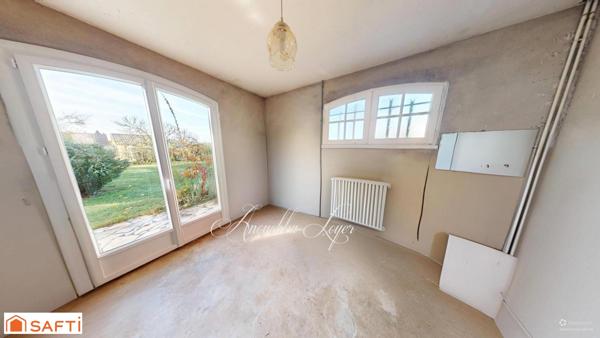 Maison avec dépendance sur terrain clos