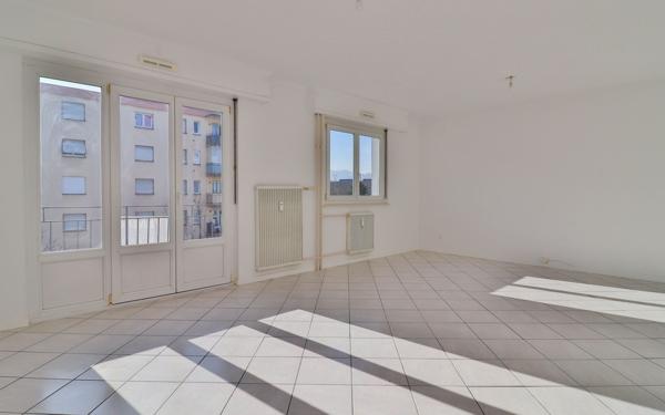 Appartement à vendre    3 pièces • 77 m2 Colmar