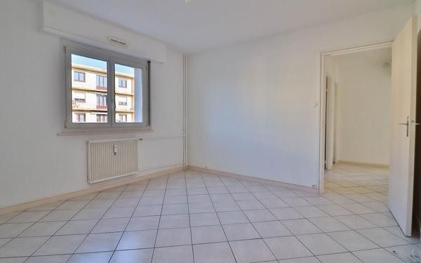Appartement à vendre    3 pièces • 77 m2 Colmar