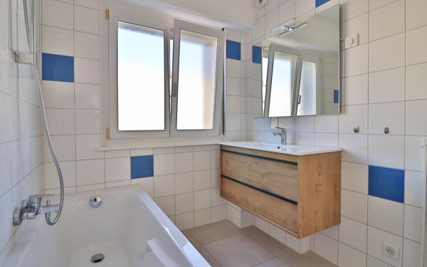 Appartement à vendre    3 pièces • 77 m2 Colmar