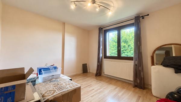 SAVIGNY-SUR-ORGE - MAISON INDIVIDUELLE F7 de 173 M2 HAB - 5 CHAMBRES - JARDIN AGREABLE