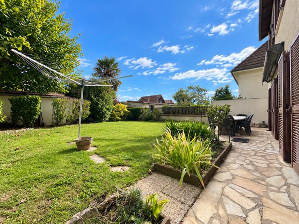 SAVIGNY-SUR-ORGE - MAISON INDIVIDUELLE F7 de 173 M2 HAB - 5 CHAMBRES - JARDIN AGREABLE