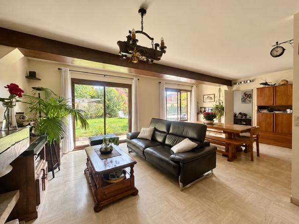 SAVIGNY-SUR-ORGE - MAISON INDIVIDUELLE F7 de 173 M2 HAB - 5 CHAMBRES - JARDIN AGREABLE