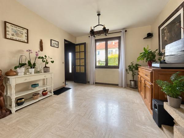 SAVIGNY-SUR-ORGE - MAISON INDIVIDUELLE F7 de 173 M2 HAB - 5 CHAMBRES - JARDIN AGREABLE