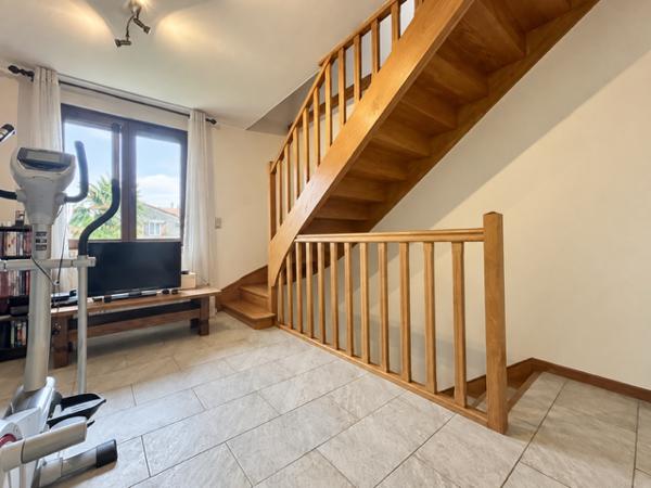SAVIGNY-SUR-ORGE - MAISON INDIVIDUELLE F7 de 173 M2 HAB - 5 CHAMBRES - JARDIN AGREABLE
