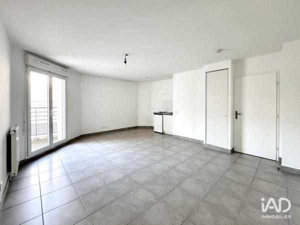 Location studio 31 m² Châtillon