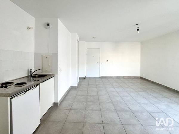 Location studio 31 m² Châtillon