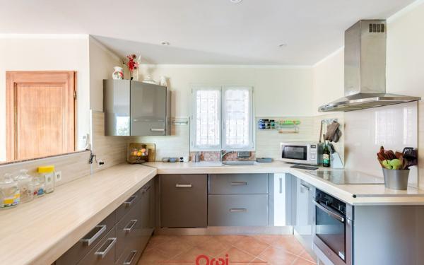 Maison à vendre    5 pièces • 132 m2 Marseille 12