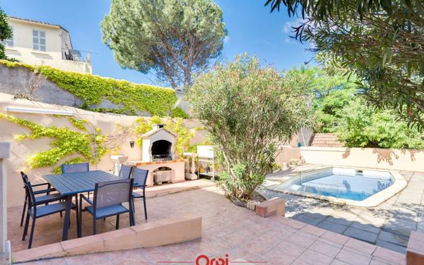 Maison à vendre    5 pièces • 132 m2 Marseille 12