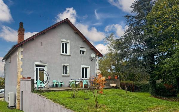 Maison à vendre    6 pièces •  Razac-sur-l'Isle