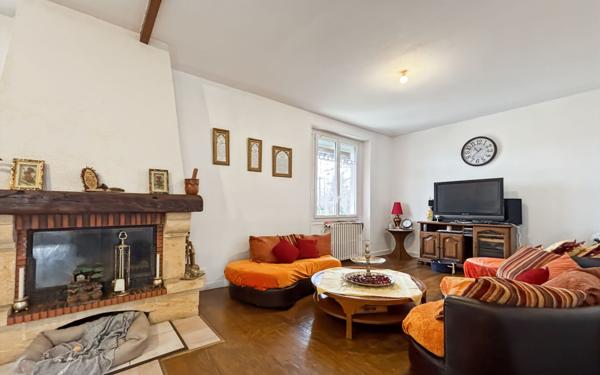 Maison à vendre    6 pièces •  Razac-sur-l'Isle