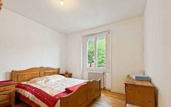 Maison à vendre    6 pièces •  Razac-sur-l'Isle