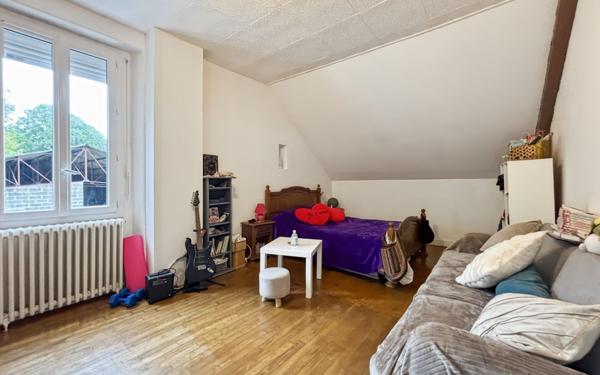 Maison à vendre    6 pièces •  Razac-sur-l'Isle