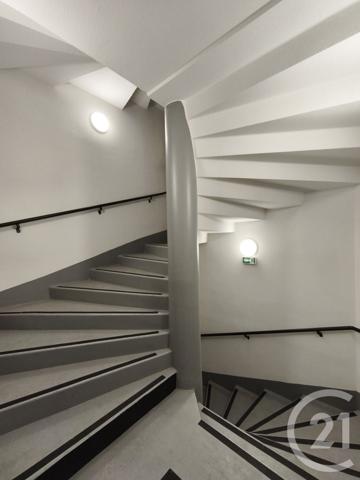 Appartement F3 à vendre  3 pièces - 63,88 m2 ST DENIS - 93