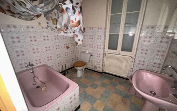 Immeuble à vendre    3 pièces •  Agen