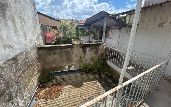 Immeuble à vendre    3 pièces •  Agen