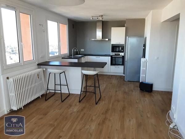 Appartement à louer 2 pièces 53.94m² Saint-Brieuc (22000)