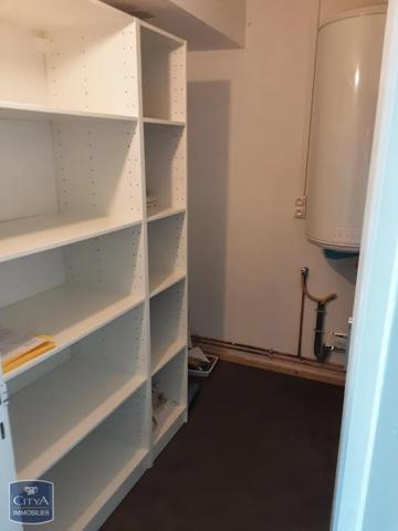Appartement à louer 2 pièces 53.94m² Saint-Brieuc (22000)