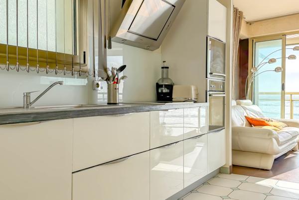VIVANEAU – Appartement face mer au centre du Remblai