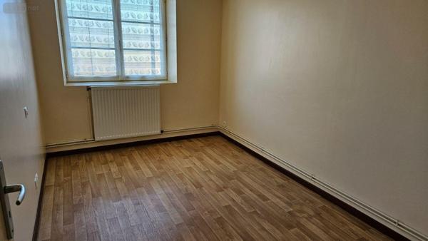 Fermette à vendre à Courcelles-la-Forêt dans la Sarthe (72270), ref : HB-1719