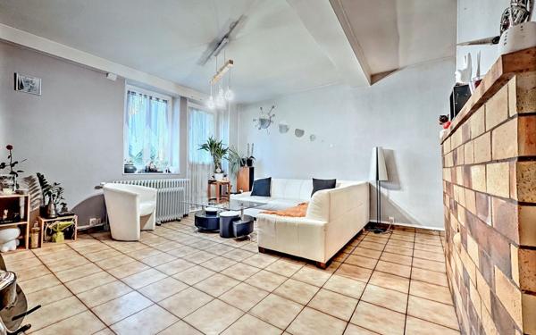 Maison à vendre    6 pièces • 132,96 m2 Quemigny-Poisot