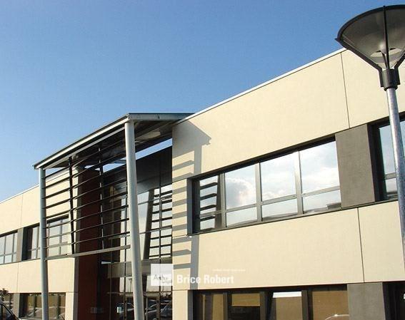 Bureaux à louer à Saint Priest dans parc technologique accès grands axes