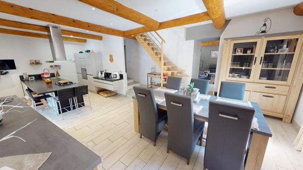 Saint-Roman-de-Codières (30440) Superbe maison T5 dans les Cévennes – Alliance parfaite entre charme d’antan et confort moderne