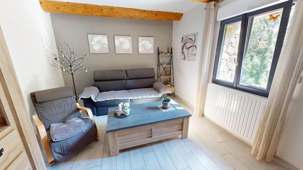 Saint-Roman-de-Codières (30440) Superbe maison T5 dans les Cévennes – Alliance parfaite entre charme d’antan et confort moderne