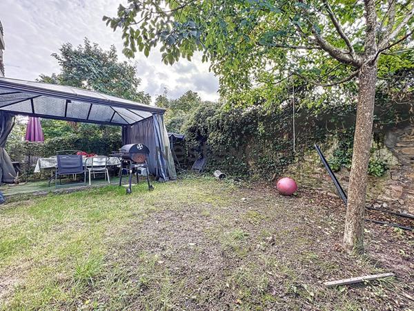 Appartement VALENTON 2 pièces 42m² avec terrasse et jardin privatif!