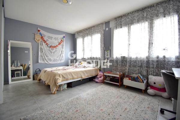 CENTRE-VILLE - Appartement de 130 m² avec GARAGE