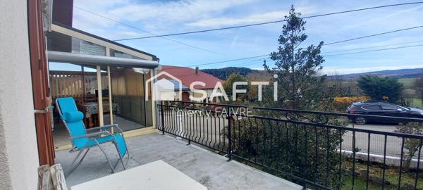 Maison avec grand terrain et dépendances