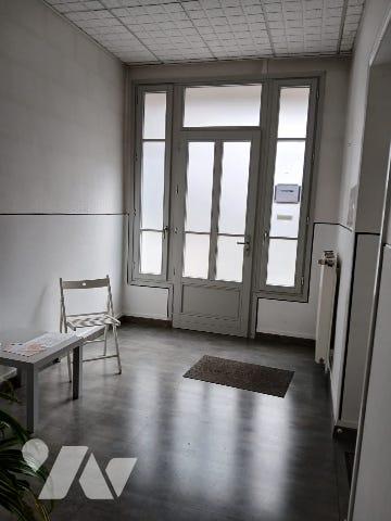 IMMEUBLE sur BOEN-sur-LIGNON, Commune du Forez, centre du département de la Loire à  1 heure de Lyon