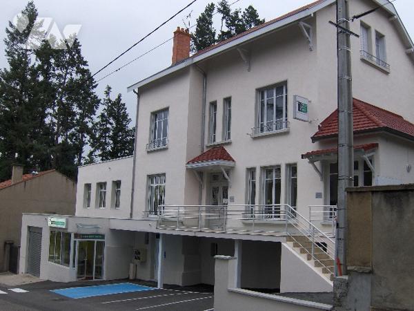 IMMEUBLE sur BOEN-sur-LIGNON, Commune du Forez, centre du département de la Loire à  1 heure de Lyon