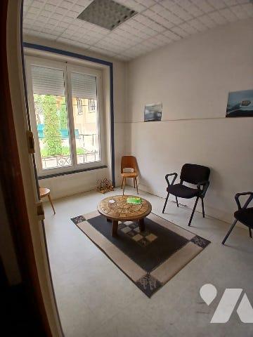 IMMEUBLE sur BOEN-sur-LIGNON, Commune du Forez, centre du département de la Loire à  1 heure de Lyon