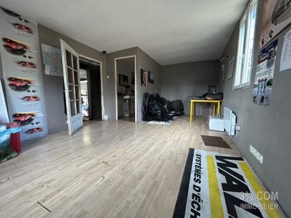 ENTREPOT 433M² SUR 1771M² DE TERRAIN  Moyen (54118)