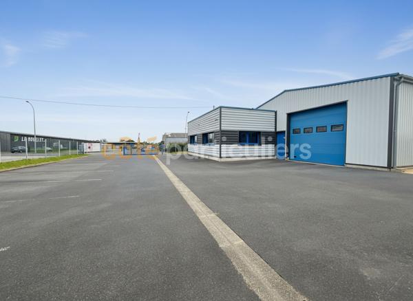 Vente
                Local d'activité555 m² - LE MOLAY LITTRY (14330)