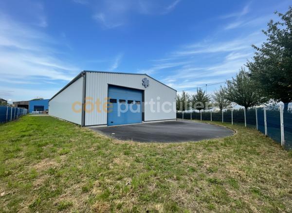 Vente
                Local d'activité555 m² - LE MOLAY LITTRY (14330)