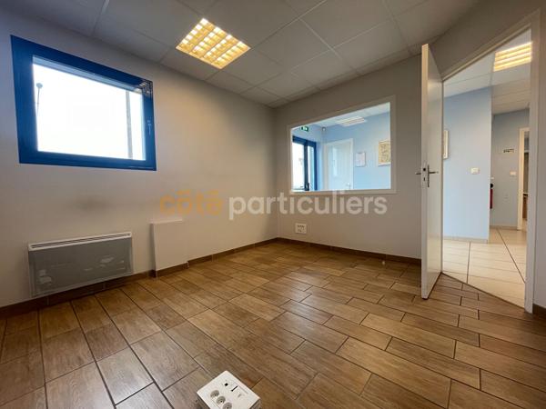 Vente
                Local d'activité555 m² - LE MOLAY LITTRY (14330)