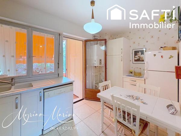 À VENDRE APPARTEMENT 3 PIÈCES  74 m²VUE MER AVEC GARAGE  35 m²  - SAINT AYGULF (83370)