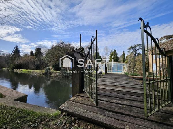 Maison familiale avec piscine, sauna