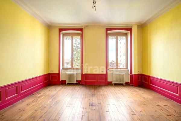 Maison à vendre 17 pièces PANISSIERES (42)