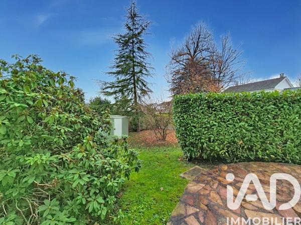 Maison à vendre 6 pièces 140 m² Le Mesnil-Saint-Denis