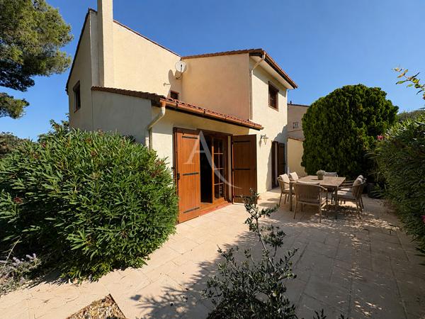 Maison familiale de 110 m² avec 4 chambres et beau terrain de 445 m²