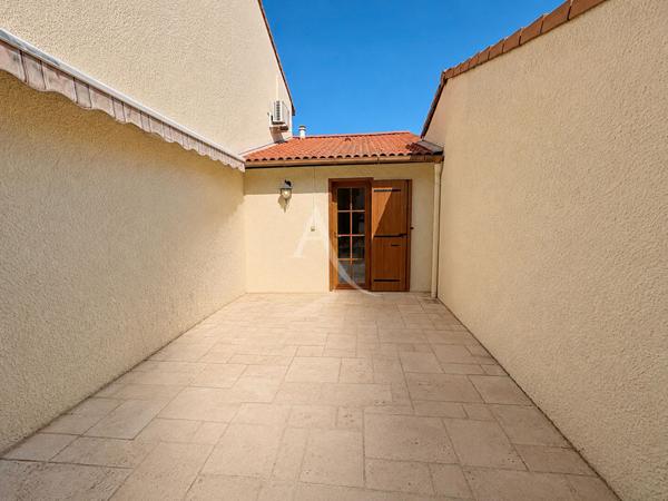 Maison familiale de 110 m² avec 4 chambres et beau terrain de 445 m²
