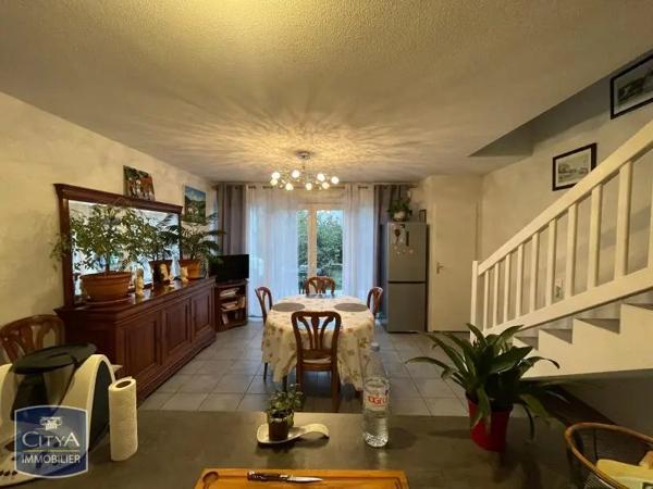 Maison à louer 4 pièces 82m² Pau (64000)