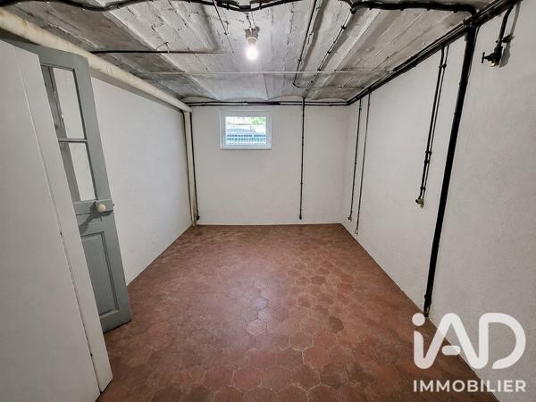 Maison à vendre 4 pièces 157,96 m² Saint-Julien-du-Sault