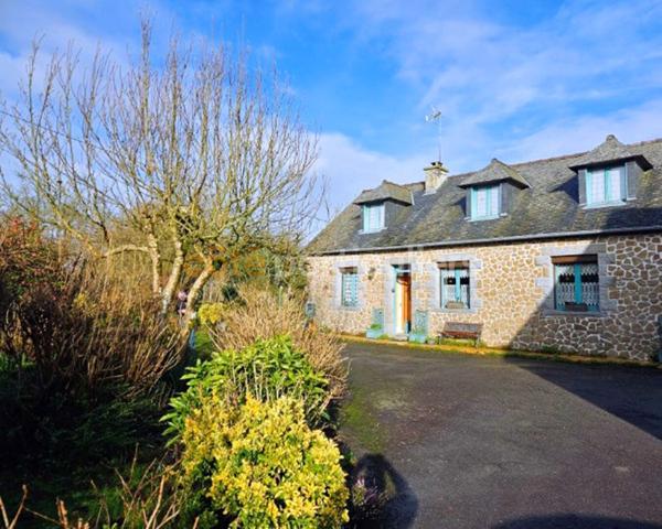 Vente Maison70 m² - 4 Pièces - LECOUSSE (35133)