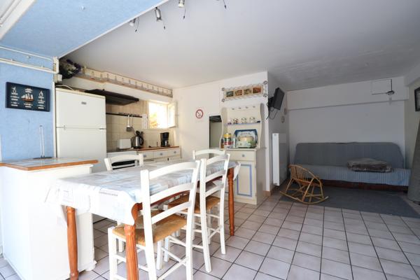 ROYAN - QUARTIER DU PARC - 400 M PLAGE ET COMMERCES - GRANDE MAISON DE FAMILLE AVEC JARDIN - TOUTES COMMODITES