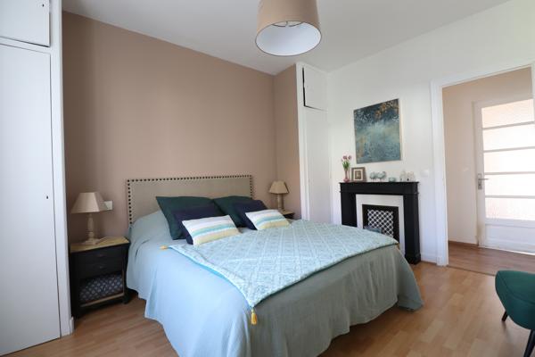 ROYAN - QUARTIER DU PARC - 400 M PLAGE ET COMMERCES - GRANDE MAISON DE FAMILLE AVEC JARDIN - TOUTES COMMODITES