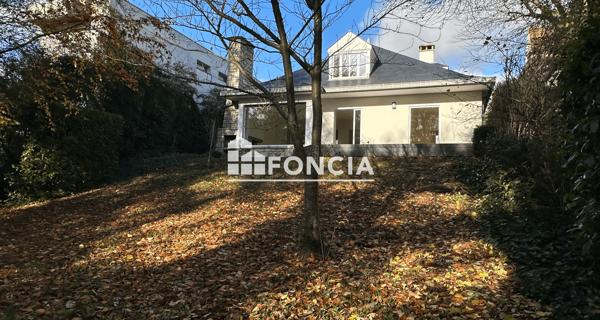 Location Maison 6 pièces 152 m² - Sceaux 92330